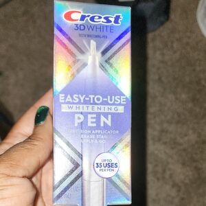 Crest 3D White Easy-to-Use Whitening Pen